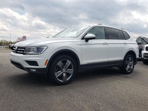 Used 2020 Volkswagen Tiguan SEL AWD/4WD image 8