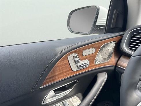 New 2025 Mercedes-Benz GLE 450 4MATIC image 12