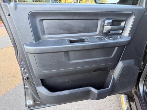 Used 2017 RAM 2500 Tradesman w/ Chrome Appearance Group image 68