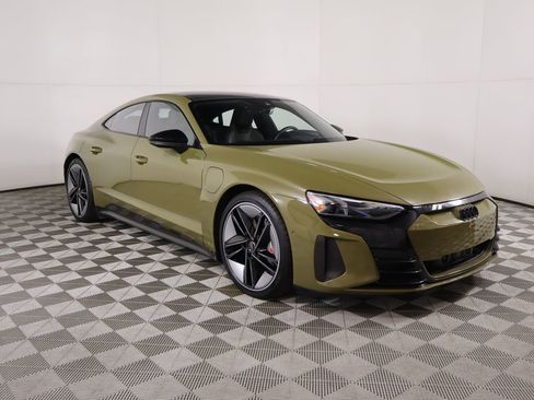 Used 2023 Audi RS e-tron GT w/ Ceramic Brake Package image 3