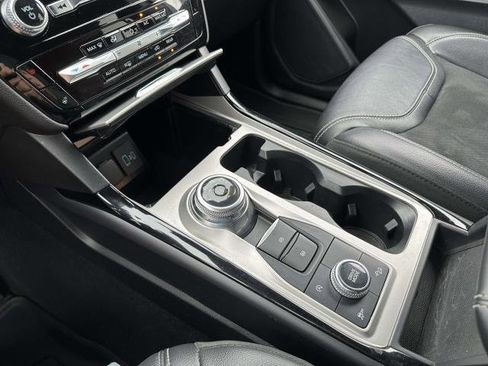 Used 2023 Ford Explorer ST image 24