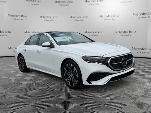 Used 2026 Mercedes-Benz E 350 4MATIC Sedan image 3
