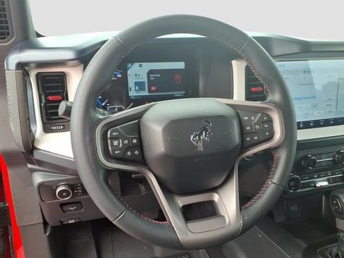 Used 2024 Ford Bronco Heritage Edition AWD/4WD image 17