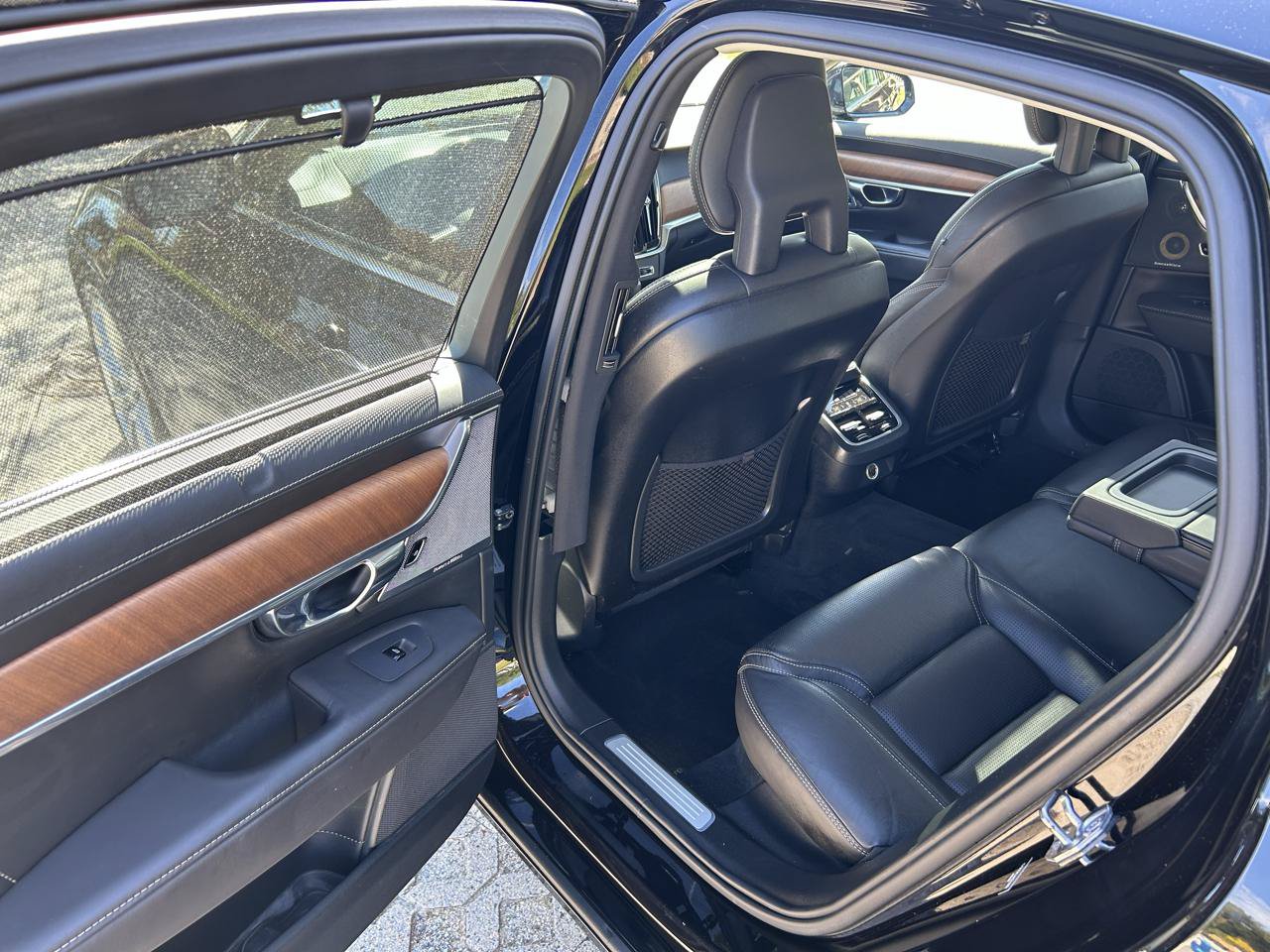 Used 2017 Volvo S90 T6 Inscription w/ Vision Package AWD/4WD image 12