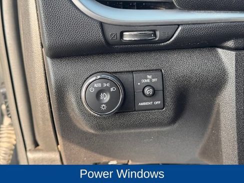 Used 2013 Chevrolet Traverse LTZ AWD/4WD image 19
