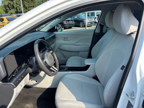 Used 2024 Hyundai Kona SEL AWD/4WD image 6
