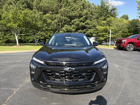 New 2026 Chevrolet Trax ACTIV w/ Driver Confidence Package FWD image 2