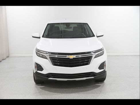 Certified 2024 Chevrolet Equinox LT FWD image 2