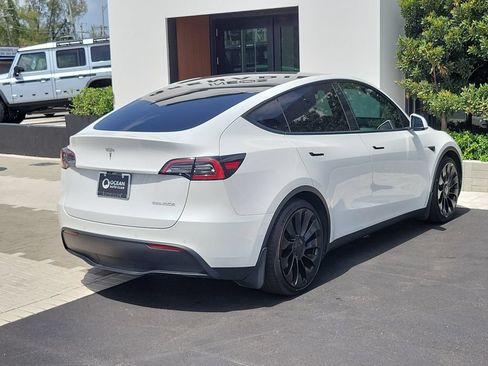 Used 2022 Tesla Model Y Performance AWD/4WD image 4