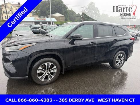 Used 2024 Toyota Highlander XLE AWD/4WD image 4