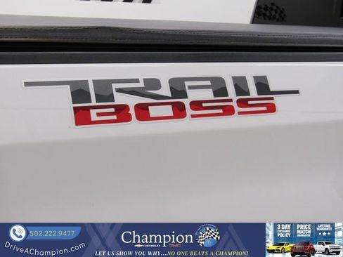 Certified 2024 Chevrolet Silverado 1500 LT Trail Boss w/ Convenience Package II AWD/4WD image 4