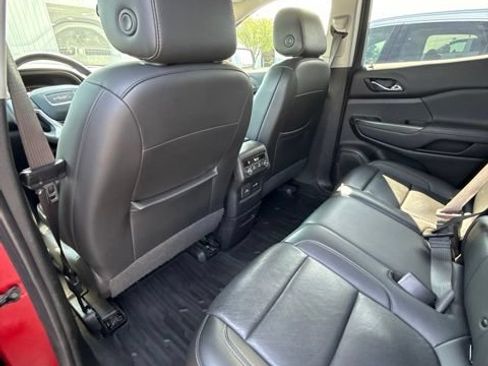 Used 2023 GMC Acadia SLT AWD/4WD image 31