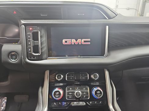 Certified 2024 GMC Yukon XL Denali w/ Advanced Technology Package AWD/4WD image 26