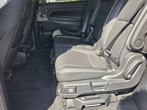 Certified 2025 Honda Odyssey Touring image 11