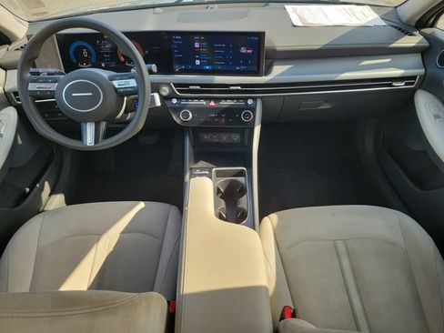 Used 2025 Hyundai Sonata SEL FWD image 14