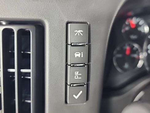 New 2025 Chevrolet Express 3500 w/ Driver Convenience Package image 30