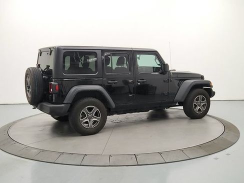 Used 2022 Jeep Wrangler Unlimited Sport AWD/4WD image 8