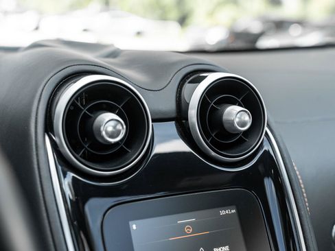 Used 2023 McLaren GT RWD image 38