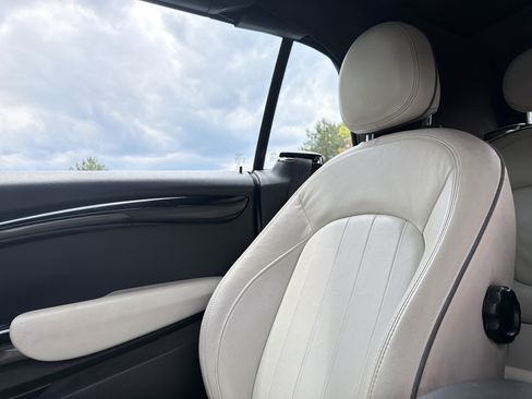 Used 2019 MINI Cooper S FWD image 21