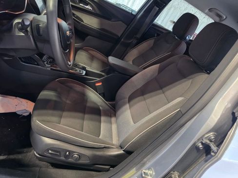 Used 2023 Chevrolet TrailBlazer LT w/ Convenience Package image 6