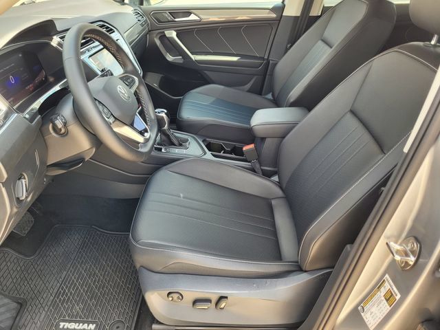 Used 2022 Volkswagen Tiguan SE FWD image 22