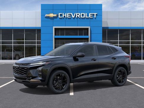 New 2026 Chevrolet Trax ACTIV image 2