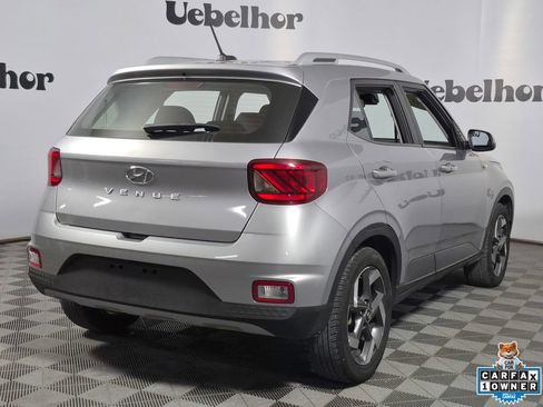 Used 2025 Hyundai Venue SEL FWD image 7