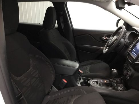 Used 2022 Jeep Cherokee Latitude w/ Trailer Tow Group image 43