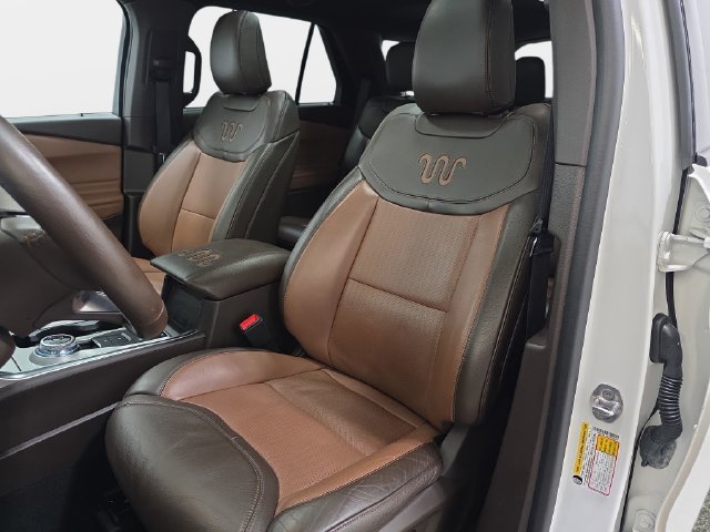 Used 2023 Ford Explorer King Ranch w/ Technology Package AWD/4WD image 14
