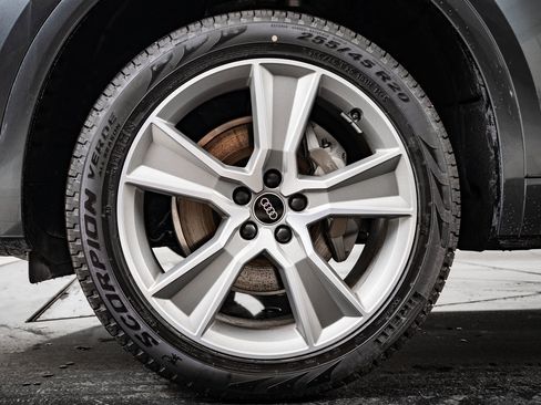 Used 2025 Audi Q5 2.0T Premium w/ Convenience Plus Package image 13