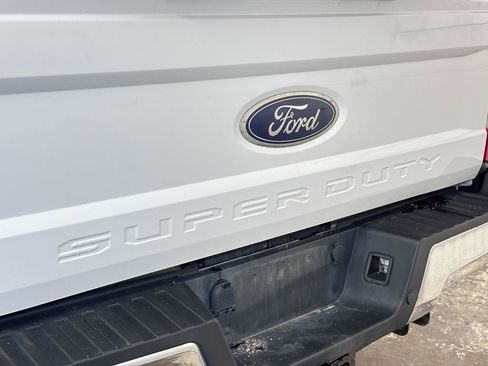 Used 2019 Ford F250 Lariat w/ Lariat Ultimate Package image 15