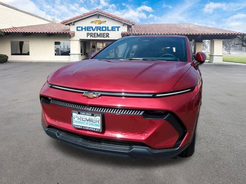 New 2026 Chevrolet Equinox EV LT image 3