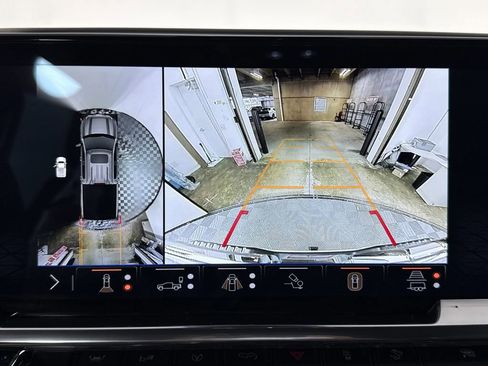 New 2025 GMC Sierra 1500 Elevation w/ Elevation Premium Package image 29