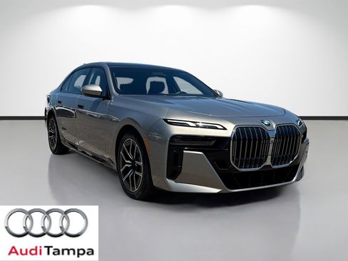 Used 2023 BMW 760i xDrive AWD/4WD image 1