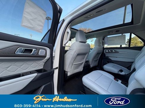 New 2026 Ford Explorer Platinum w/ LUX Leather Package image 27