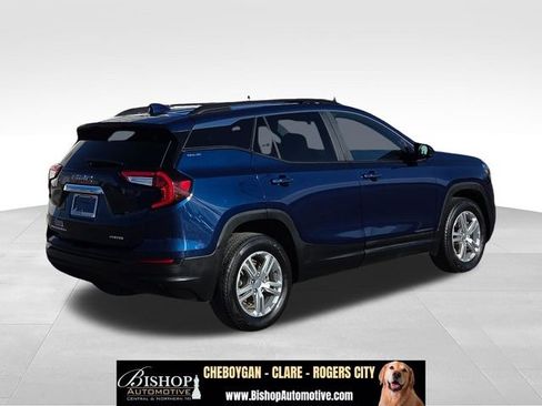 Used 2022 GMC Terrain SLE w/ Driver Convenience Package AWD/4WD image 17