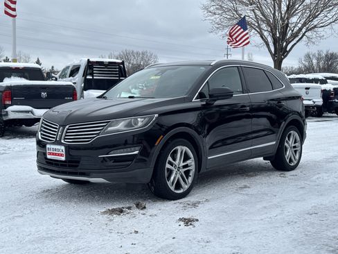 Used 2017 Lincoln MKC Reserve w/ Lincoln MKC Climate Package image 3