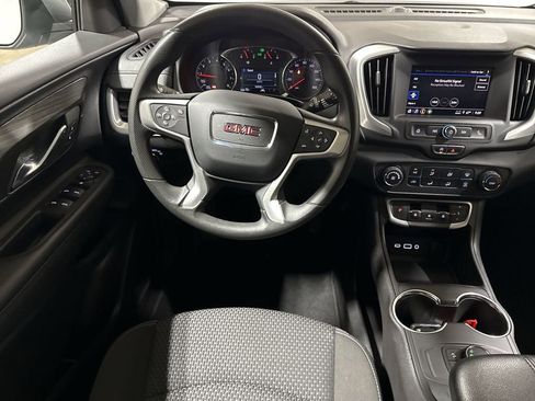 Used 2024 GMC Terrain SLE FWD image 11
