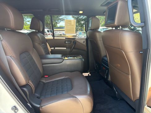 Used 2020 Nissan Armada Platinum w/ Platinum Reserve Package RWD image 37