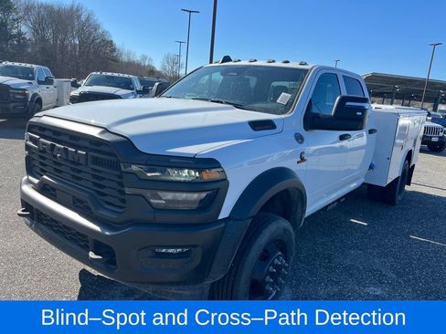 New 2026 RAM 5500 Tradesman AWD/4WD image 6