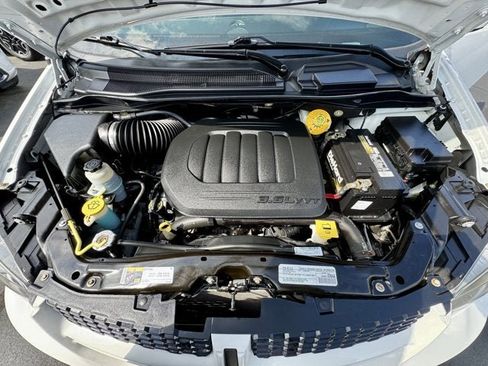 Used 2019 Dodge Grand Caravan GT image 25