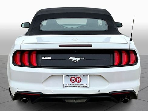 Used 2022 Ford Mustang Premium image 8
