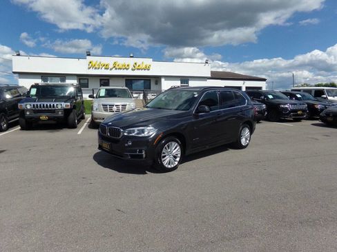 Used 2016 BMW X5 xDrive35i w/ Premium Package image 9