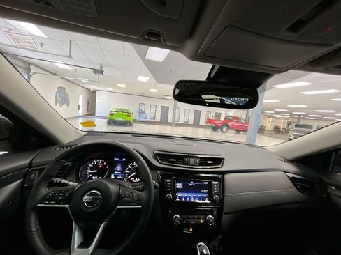 Used 2020 Nissan Rogue SL w/ Premium Package AWD/4WD image 15