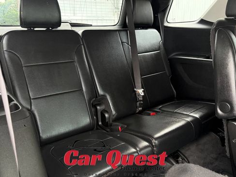 Used 2019 Chevrolet Traverse RS AWD/4WD image 17
