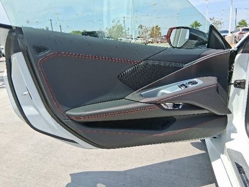 Used 2025 Chevrolet Corvette Stingray Coupe w/ 1LT RWD image 10
