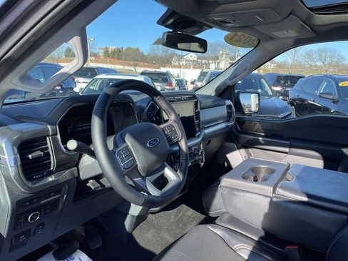 Used 2021 Ford F150 Lariat image 19