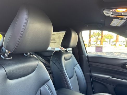 New 2026 Jeep Compass Latitude image 16