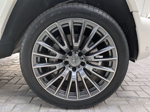 Used 2025 Mercedes-Benz G 63 AMG 4MATIC image 12