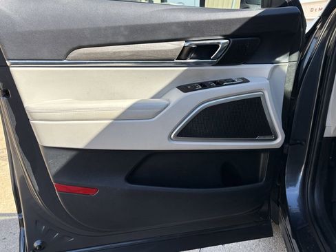 Used 2022 Kia Telluride EX w/ EX Premium Package image 10